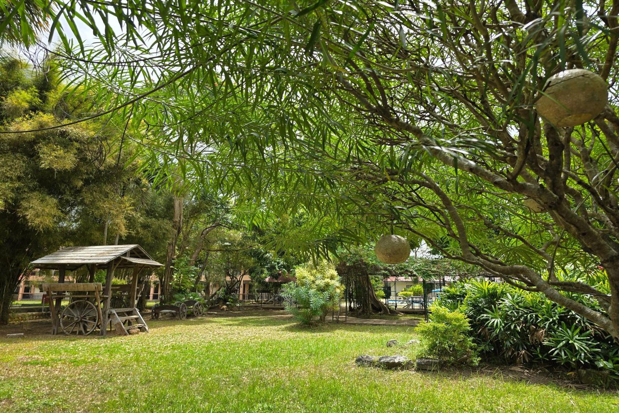 Grand Villa Laguna Bay Exterior foto